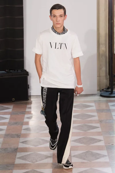 Look 47